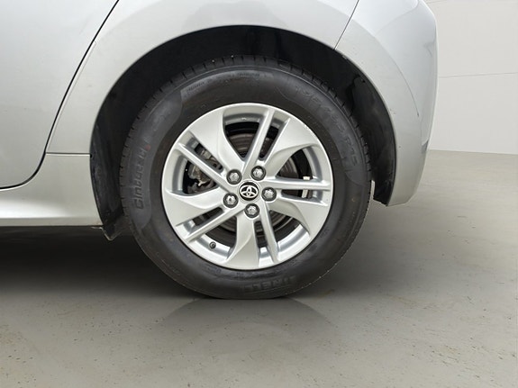 Toyota Yaris 27 of 29