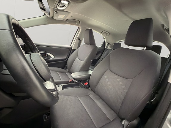 Toyota Yaris 11 of 29