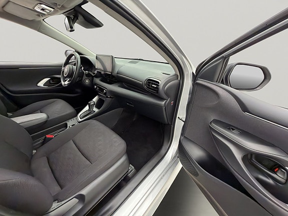 Toyota Yaris 23 of 29