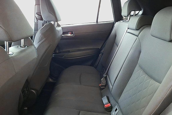 Toyota Corolla Cross 9 of 13
