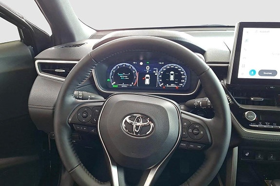 Toyota Corolla Cross 11 of 13