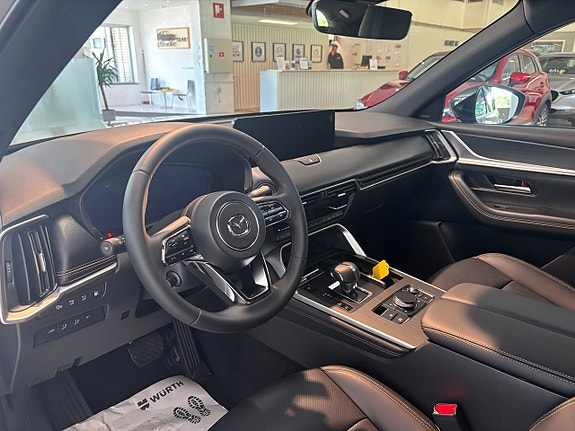Mazda CX-60 11 of 27