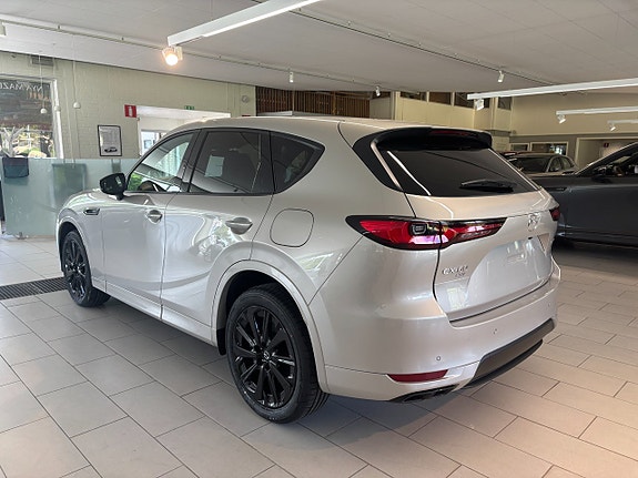 Mazda CX-60 4 of 5