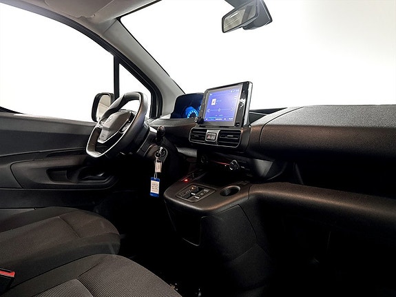 Peugeot e-Partner 16 of 18
