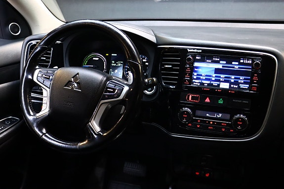 Mitsubishi Outlander 22 of 30
