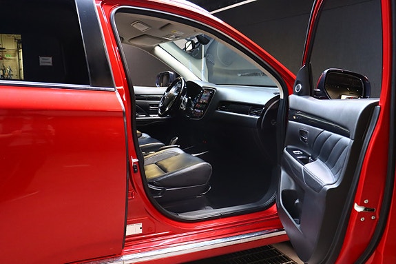 Mitsubishi Outlander 16 of 30