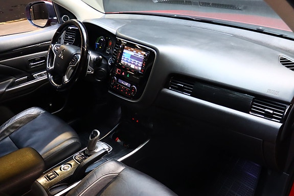 Mitsubishi Outlander 17 of 30