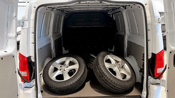 Mercedes-Benz Vito 119 4 of 5