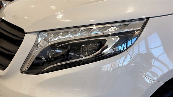 Mercedes-Benz Vito 119 9 of 9