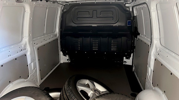 Mercedes-Benz Vito 119 5 of 5