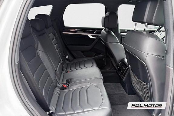 Volkswagen Touareg 11 of 15