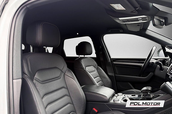 Volkswagen Touareg 9 of 15