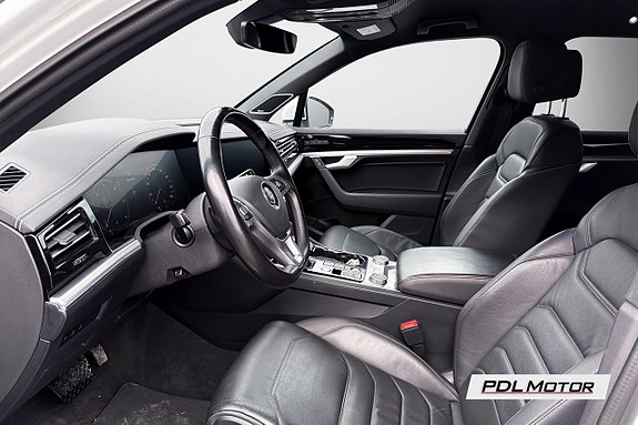 Volkswagen Touareg 6 of 15