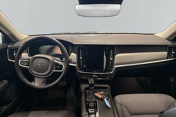 Volvo V90 Cross Country 4 of 5
