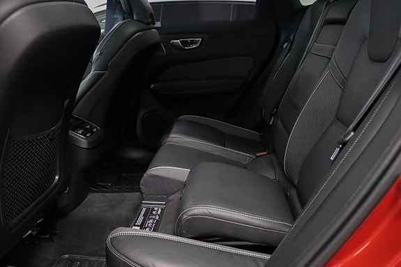 Volvo XC60 17 of 20
