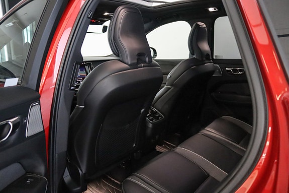 Volvo XC60 16 of 20