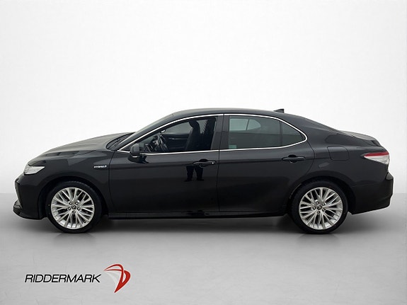 Toyota Camry 5 of 5