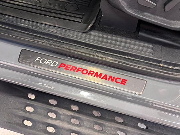 Ford Ranger Raptor 17 of 22