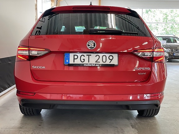 Skoda Superb 8 of 24