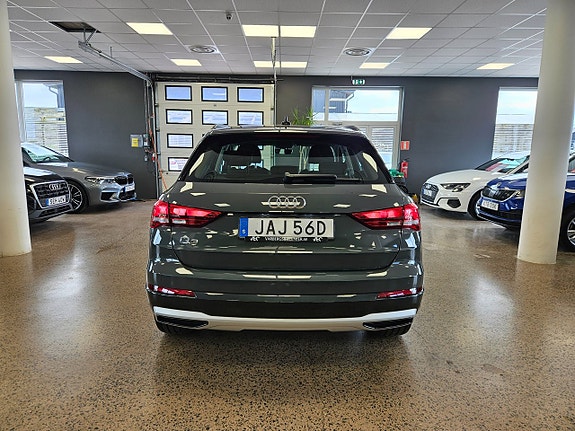 Audi Q3 5 of 5