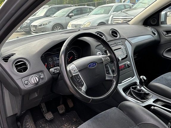Ford Mondeo 5 of 12