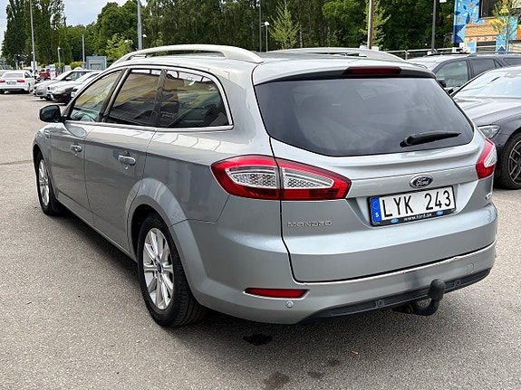 Ford Mondeo 3 of 12