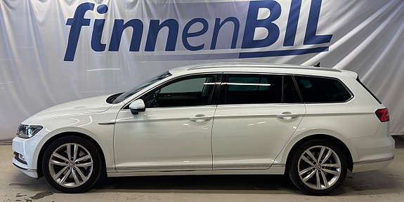 Volkswagen Passat 2 of 5