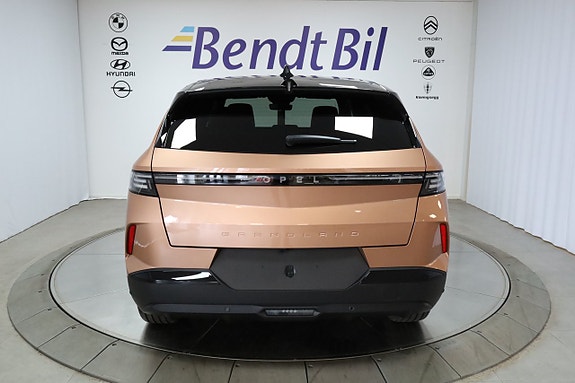Opel Grandland 8 of 25