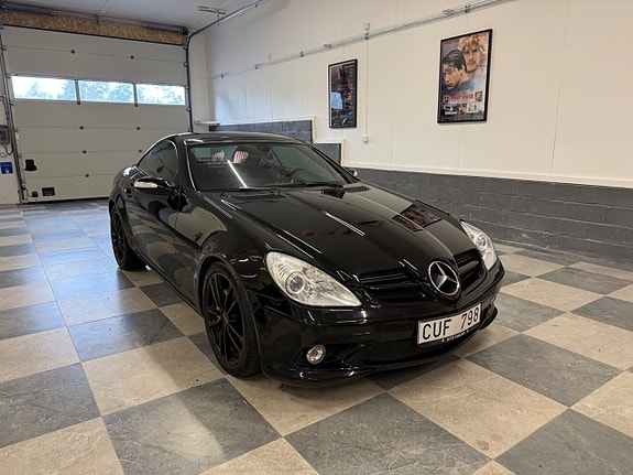 Mercedes-Benz SLK350 14 of 23