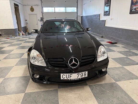 Mercedes-Benz SLK350 15 of 23