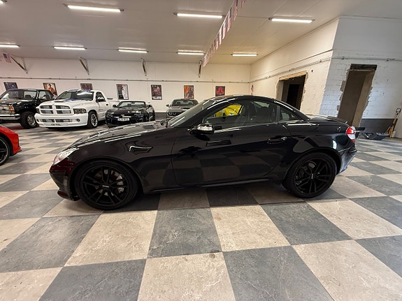 Mercedes-Benz SLK350 20 of 23