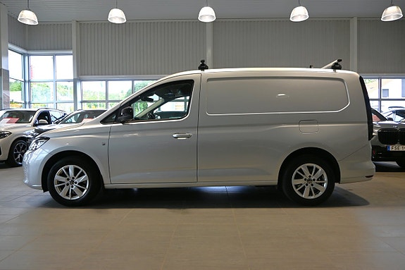 Volkswagen Caddy Maxi 2 of 5