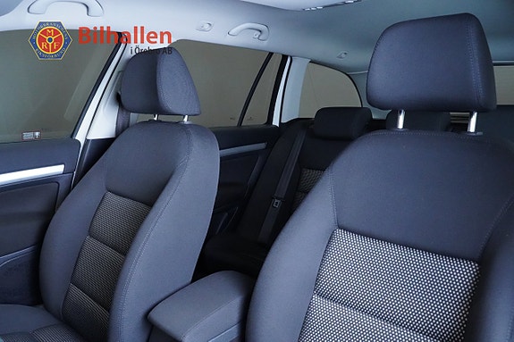Skoda Octavia Scout 4 of 5