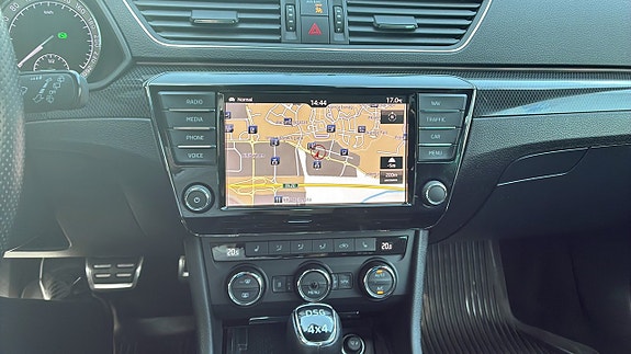 Skoda Superb 11 of 12