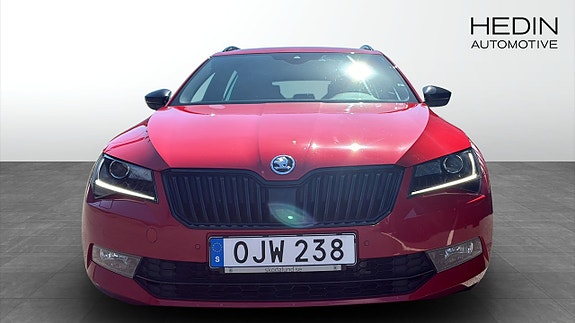 Skoda Superb 2 of 12