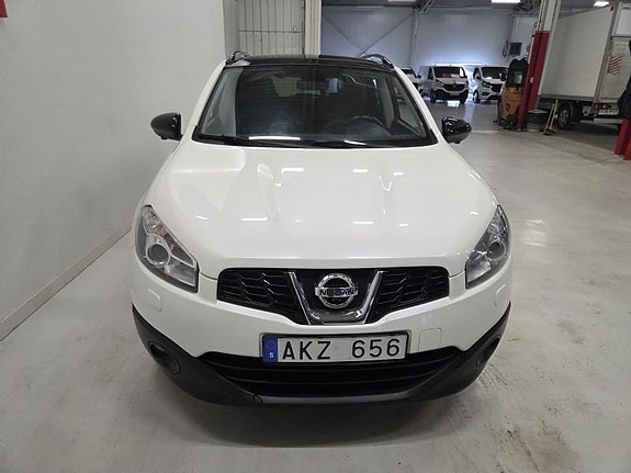 Nissan Qashqai 2 of 5
