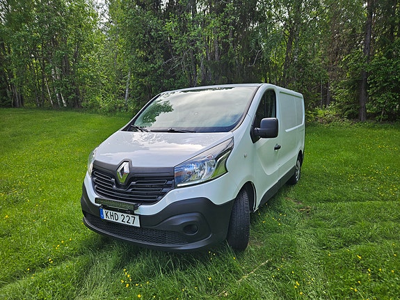 Renault Trafic 2 of 5