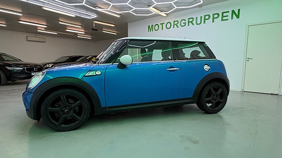 MINI Cooper S 5 of 5