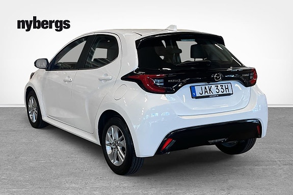 Mazda 2 3 of 5