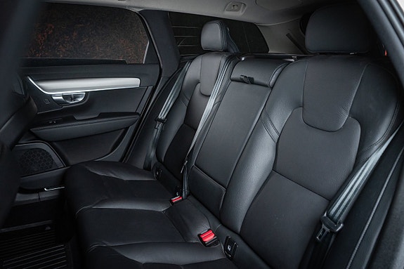 Volvo V90 Cross Country 28 of 28