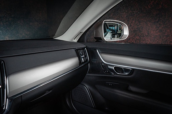 Volvo V90 Cross Country 16 of 28
