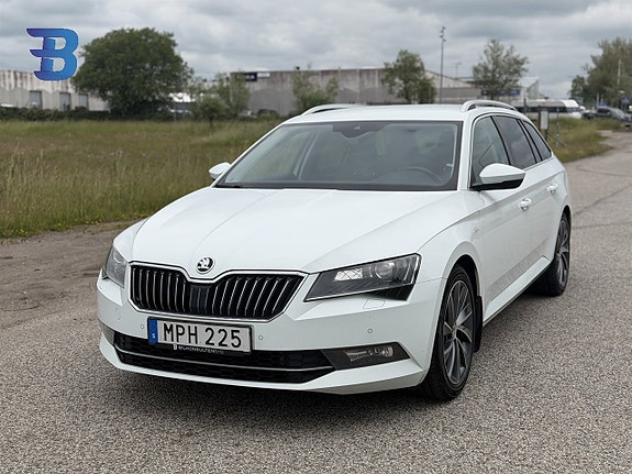 Skoda Superb 3 of 5