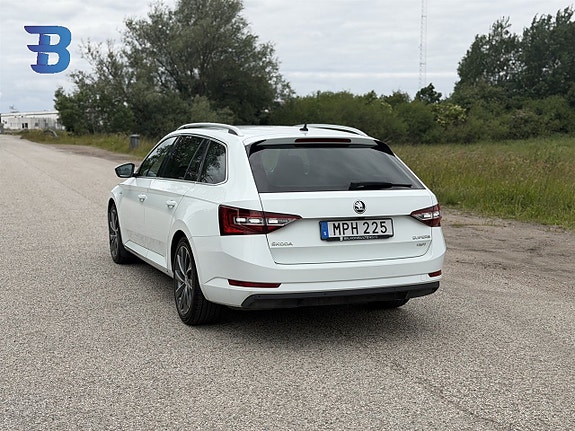 Skoda Superb 19 of 23