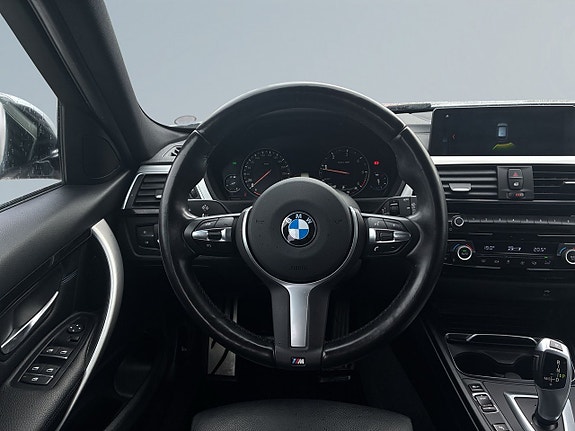 BMW 320d 9 of 23