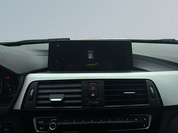 BMW 320d 15 of 23