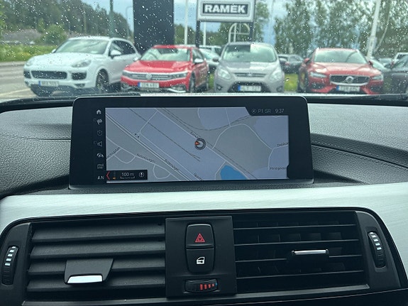 BMW 320d 19 of 23