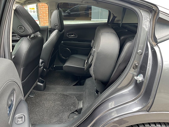 Honda HR-V 9 of 11