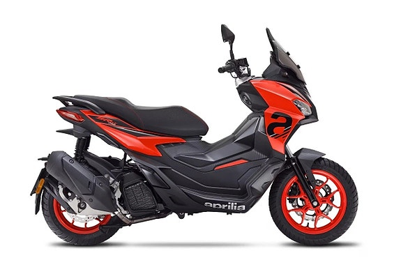 Aprilia SR GT Sport 200 3 of 5