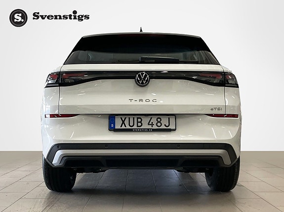 Volkswagen T-Roc 4 of 5