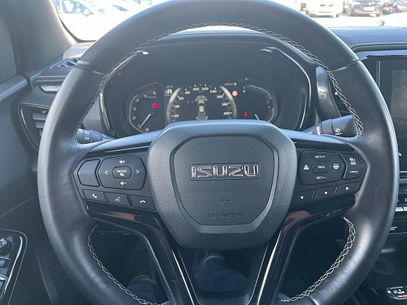 Isuzu D-max 15 of 15
